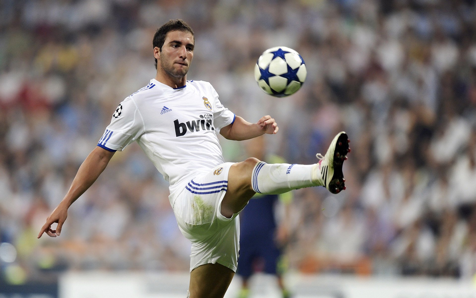 中乙联赛推行医务小组常驻制提升现场急救能力